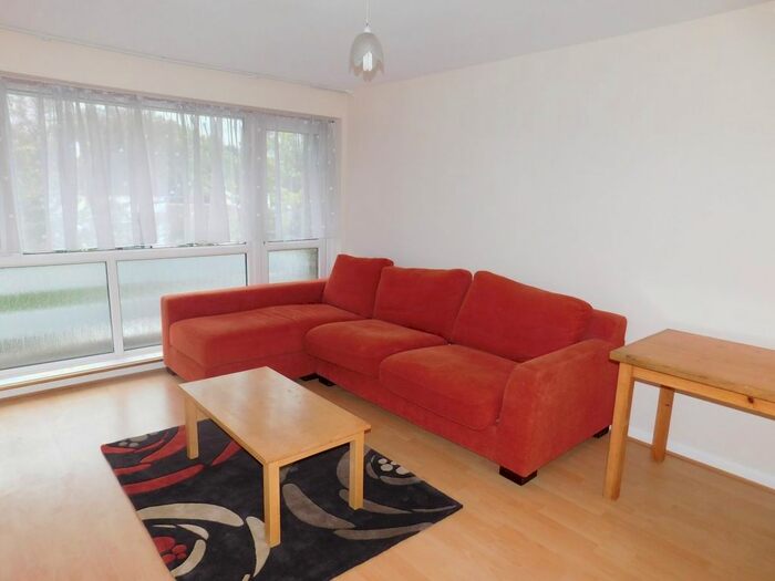 2 Bedroom Flat To Rent In Thomas A Beckett Close, Sudbury Hill, Harrow, HA0