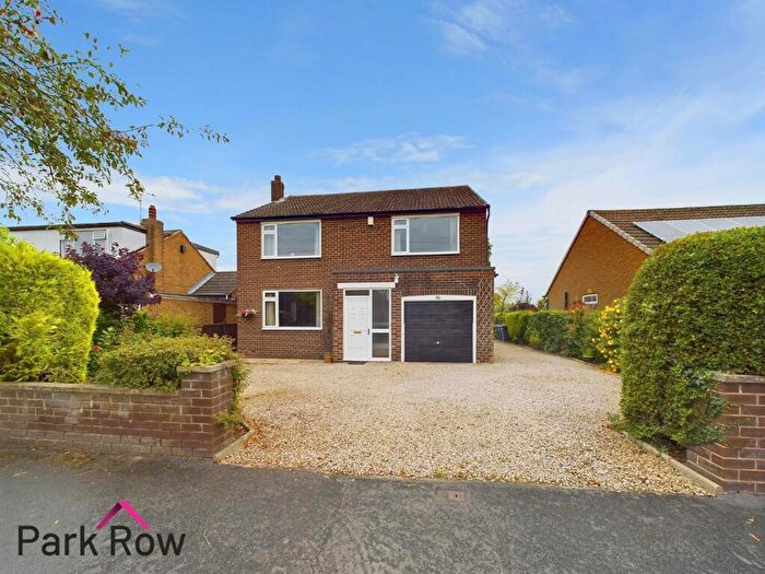 4 Bedroom Detached House For Sale In Sand Lane, South Milford, Leeds, LS25