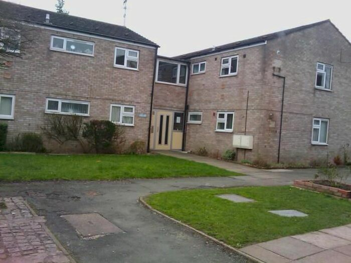 2 Bedroom Flat To Rent In Cronkinson Oak, Nantwich, Cheshire CW5