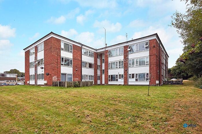 2 Bedroom Flat For Sale In Ribble Road, Woolton, L25