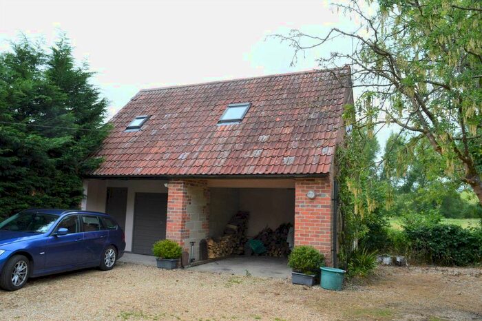 Studio To Rent In Westbrook, Newbury, RG20