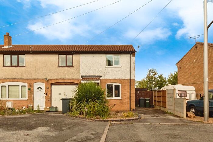 1 Bedroom End Of Terrace House For Sale In Kensington Gardens, Carlton, Nottingham, Nottinghamshire, NG4