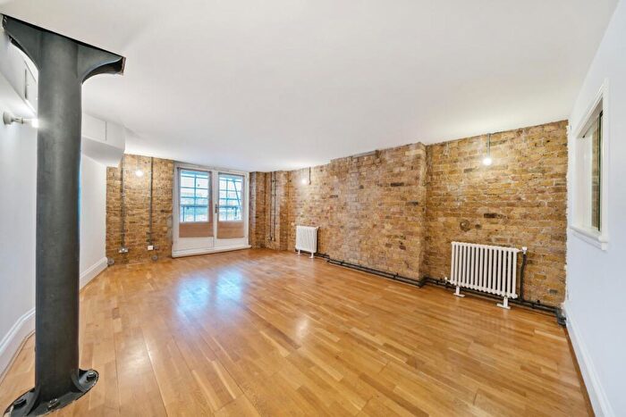 2 Bedroom Apartment To Rent In Globe Wharf, Rotherhithe, SE16