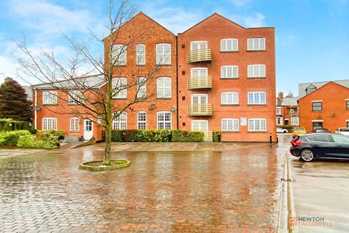 2 Bedroom Flat For Sale In Shilton Road, Barwell, LE9