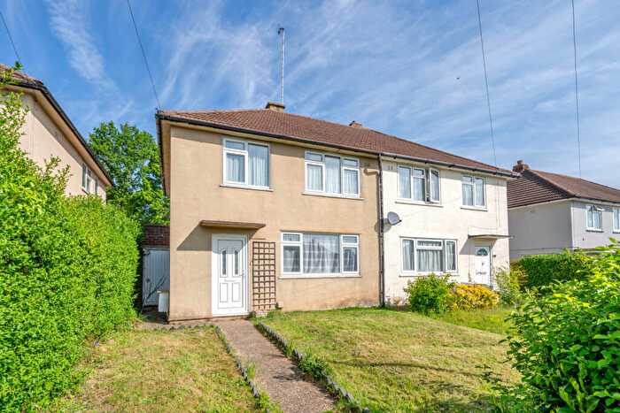 3 Bedroom Semi-Detached House For Sale In Leechcroft Avenue, Swanley, Kent, BR8