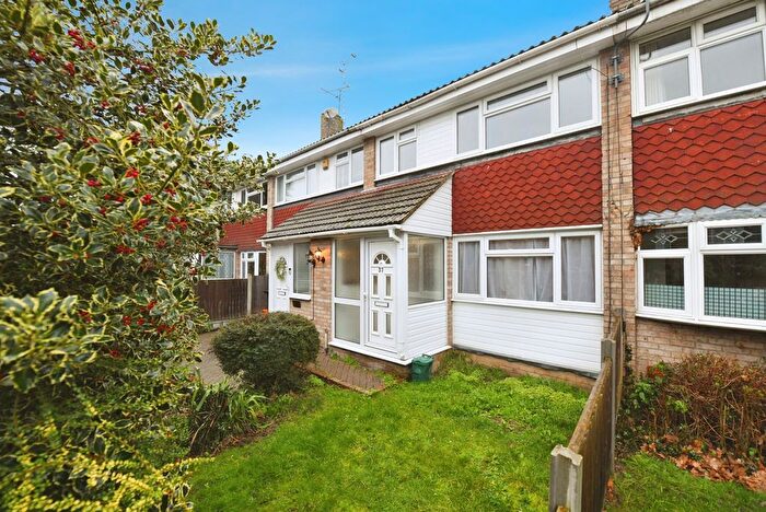 3 Bedroom Terraced House For Sale In Chilham Close, Basildon, Essex, SS13