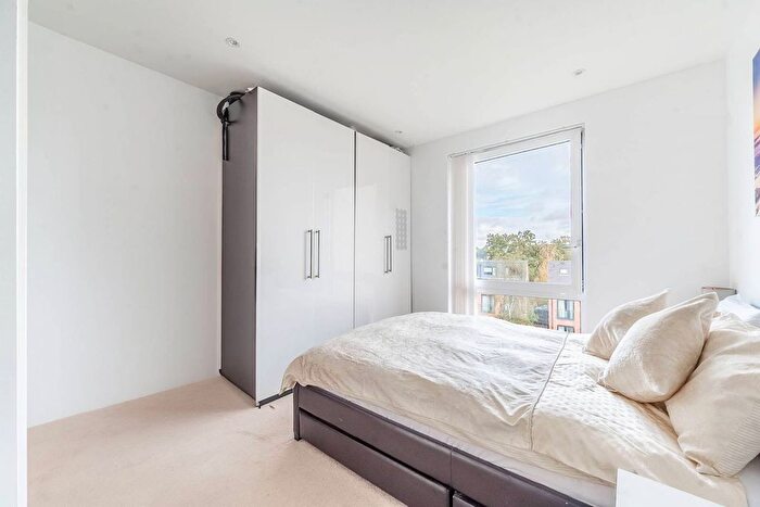 2 Bedroom Flat For Sale In Hayling Way, Edgware, HA8