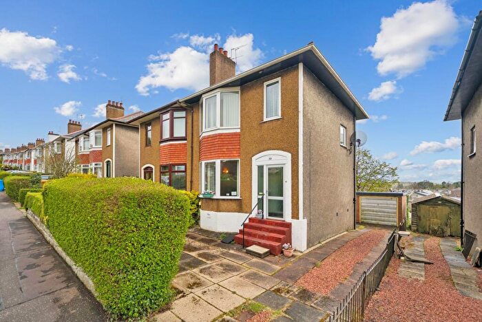 3 Bedroom Semi-Detached House For Sale In Hillview Drive, Hillview Drive, G76