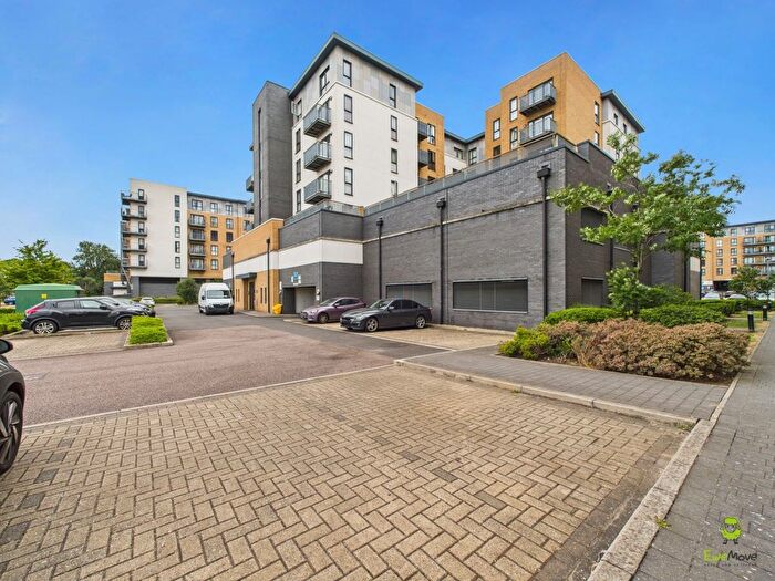 2 Bedroom Flat For Sale In Saxon House Little Brights Road, Belvedere, Kent, DA17