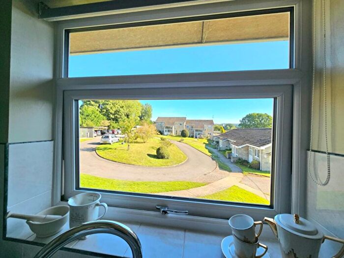 1 Bedroom Flat For Sale In Elm Lodge, Hopton Road, Cam, GL11