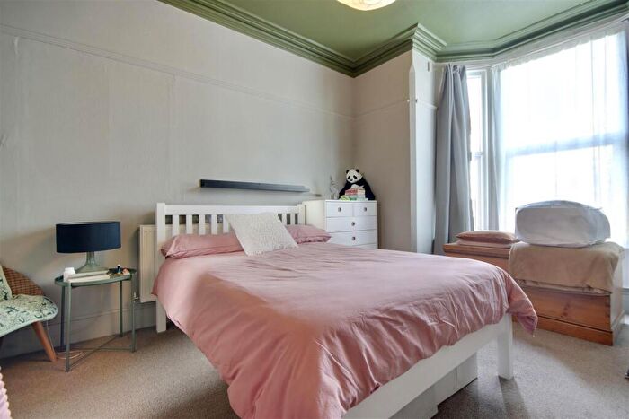 1 Bedroom Flat To Rent In Derby Road, Portsmouth, PO2