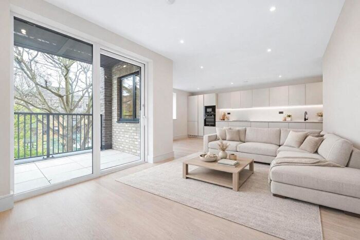 2 Bedroom Flat For Sale In Herne Hill, SE24