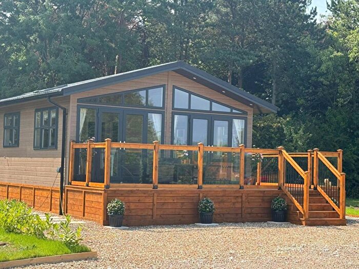 2 Bedroom Lodge For Sale In Cherry Burton, Beverley, HU17