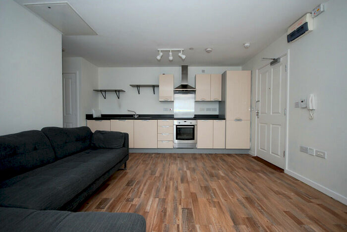 1 Bedroom Apartment To Rent In Windermere Drive, Lakeside, DN4