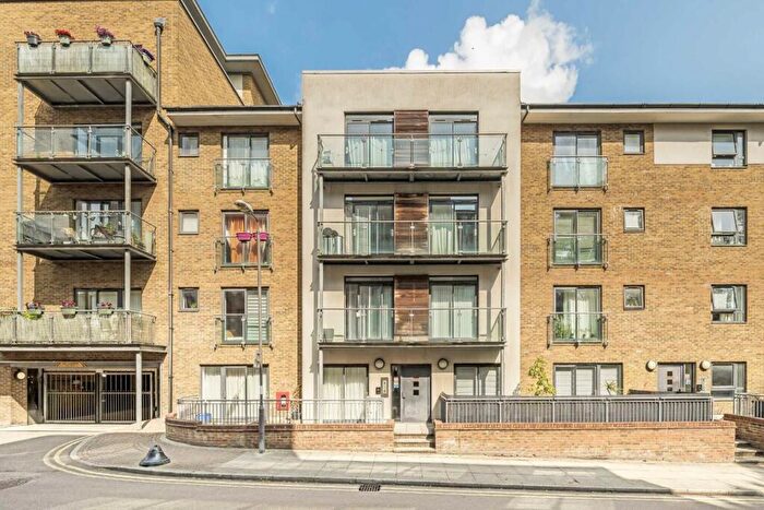 1 Bedroom Flat To Rent In Hither Green Lane, Lewisham, SE13