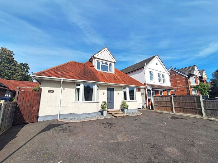 3 Bedroom Detached Bungalow For Sale In Fernside Road, Poole, BH15