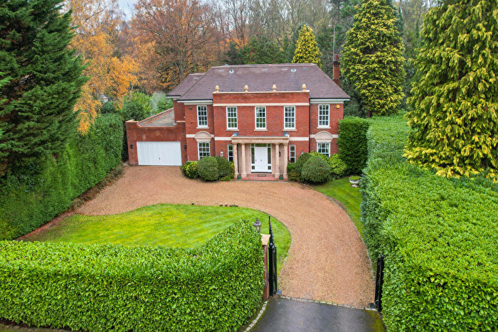 5 Bedroom House For Sale In The Coach House, Albany Close, Esher, Surrey, KT10