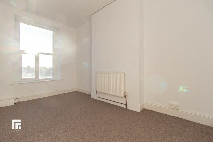 1 Bedroom Flat To Rent In Windsor Road, Penarth, CF64
