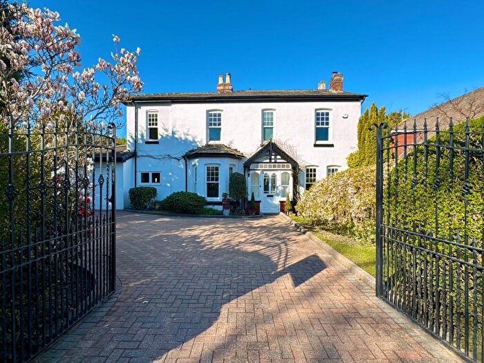 4 Bedroom Detached House For Sale In Freshfield Road, Freshfield, Merseyside, L37