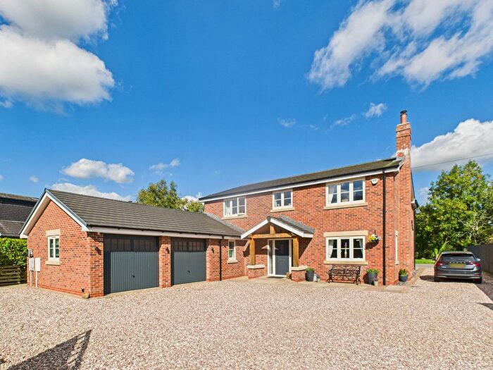 4 Bedroom Detached House For Sale In Tunley Lane, Wrightington, WN6