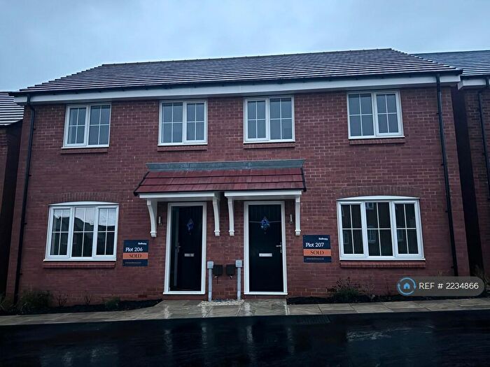 3 Bedroom Semi-Detached House To Rent In Bossu Drive, Oadby, Leicester, LE2