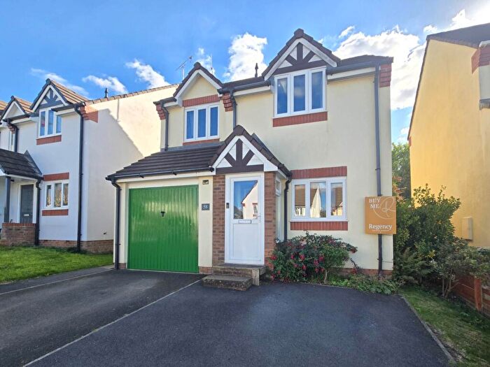 3 Bedroom Detached House For Sale In Lane Field Road, Bideford, EX39