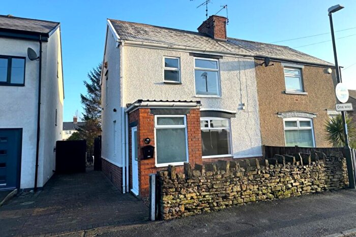 3 Bedroom Semi-Detached House To Rent In Barker Lane, Brampton, Chesterfield, S40