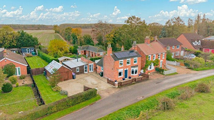 3 Bedroom Detached House For Sale In Firsby, Spilsby, PE23