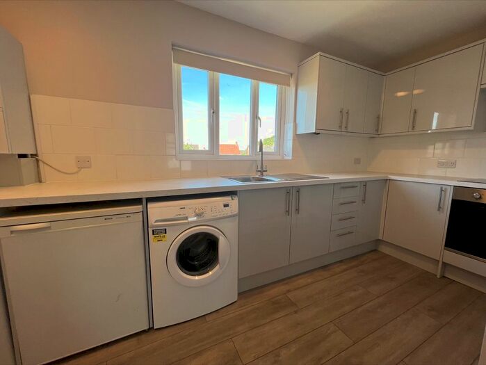 1 Bedroom Flat To Rent In High Street, Swavesey, Cambridge, CB24