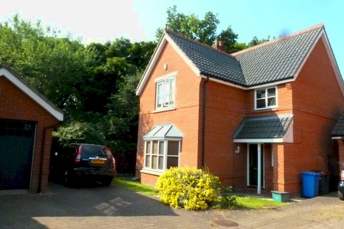 4 Bedroom Detached House To Rent In Stan Petersen Close, Thorpe Hamlet, NR1