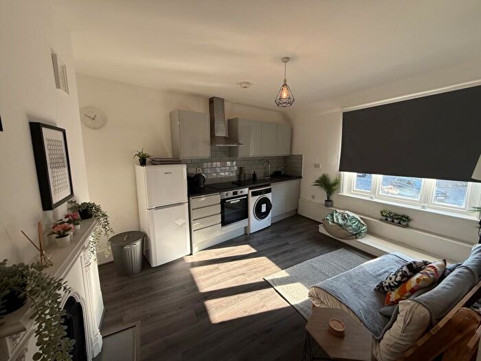 1 Bedroom Apartment To Rent In New Road, Ware, SG12