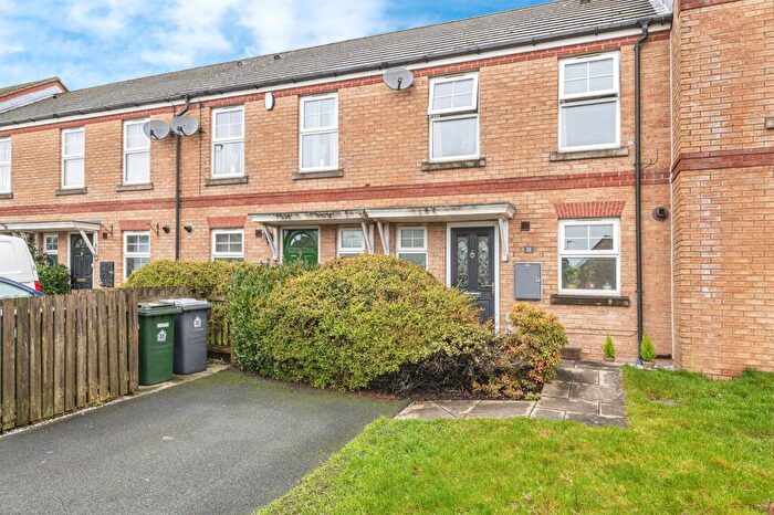 2 Bedroom Terraced House For Sale In Braine Croft, Bradford, BD6