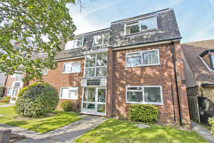 1 Bedroom Flat For Sale In Pembroke Road, Ruislip, HA4