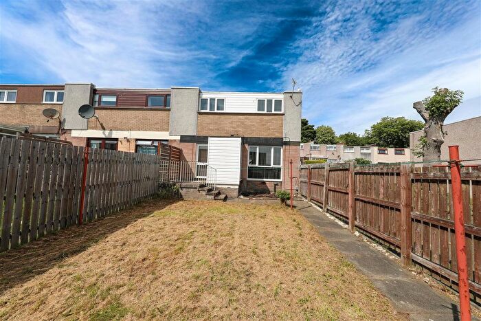 2 Bedroom End Of Terrace House For Sale In Dunbeath Drive, Glenrothes, KY7