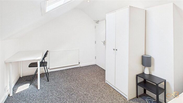 1 Bedroom Detached House To Rent In Myrtle Street, Middlesbrough, North Yorkshire, TS1