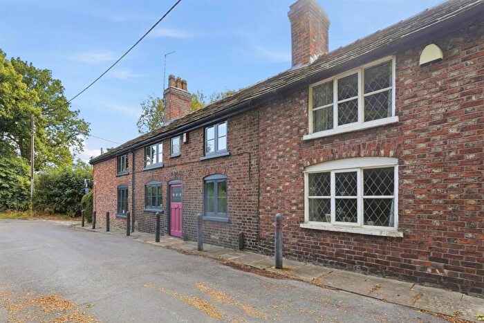 5 Bedroom Manor House To Rent In Dark Lane, Henbury, Macclesfield, Cheshire, SK11
