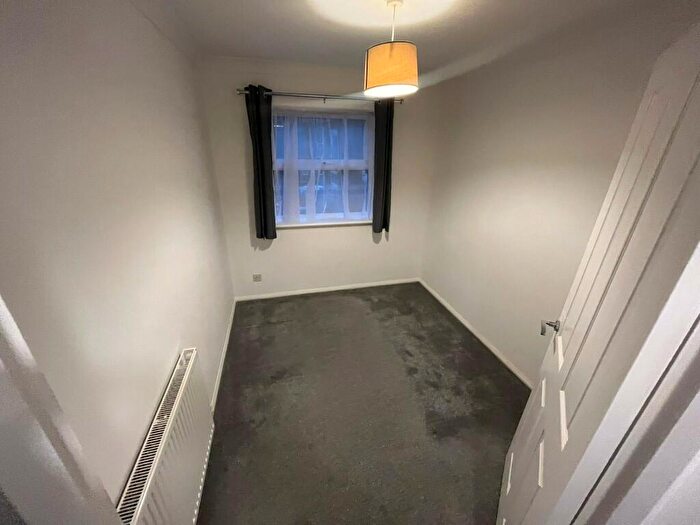 2 Bedroom Apartment To Rent In Hasler Road, Poole, BH17