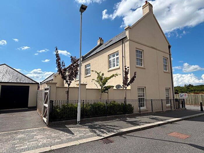 5 Bedroom Semi-Detached House For Sale In Aries Lane, Plymouth, Devon, PL9
