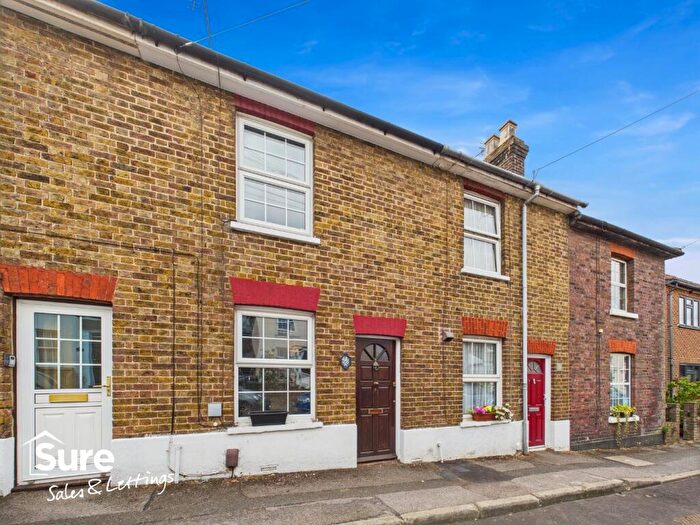 2 Bedroom Terraced House To Rent In Herbert Street, Hemel Hempstead, Hertfordshire, HP2