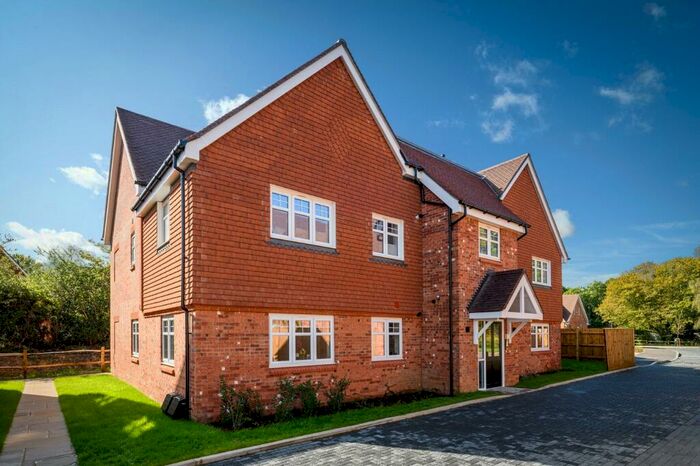 1 Bedroom Apartment To Rent In Merrifield Lane, Burgess Hill, East Sussex, RH15