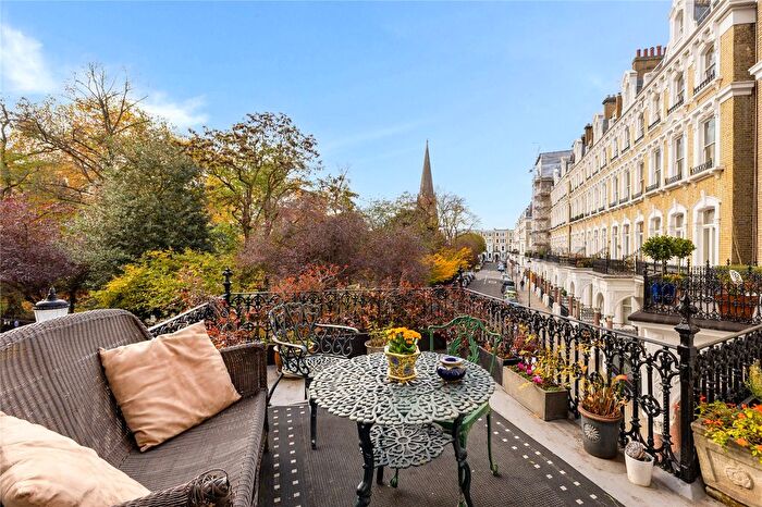2 Bedroom Flat For Sale In Redcliffe Square, Chelsea, SW10
