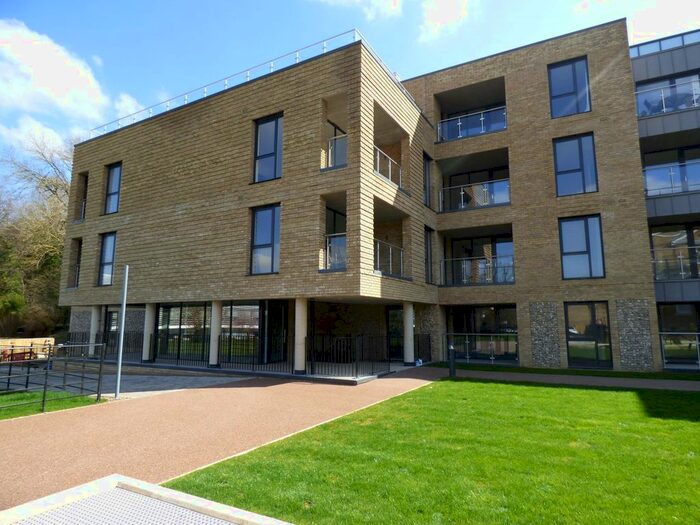 1 Bedroom Flat To Rent In Garland House Ashley Road, Epsom, KT18