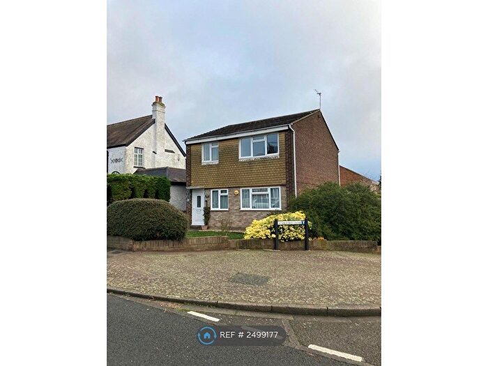 2 Bedroom Maisonette To Rent In Westergate Road, London, SE2