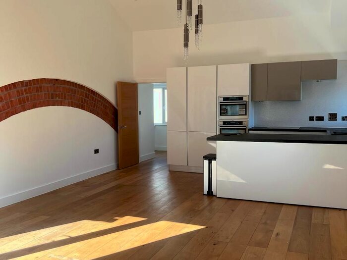 3 Bedroom Flat To Rent In St Augustines Apartment, Stanford Avenue, Brighton, East Sussex, BN1