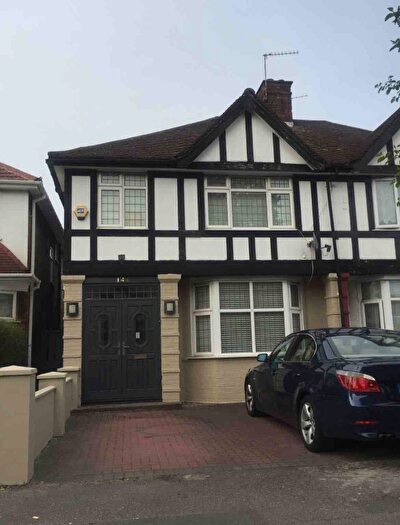 5 Bedroom Semi-Detached House To Rent In Harrow Road, Wembley, HA9