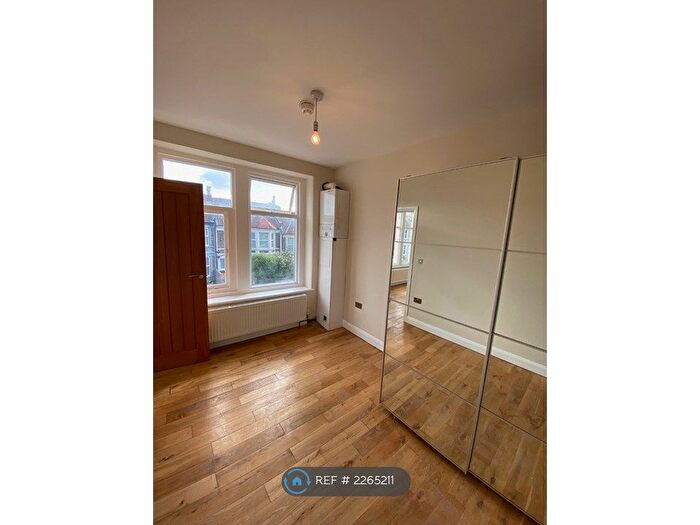 1 Bedroom Flat To Rent In Gloucester Road, Horfield, Bristol, BS7