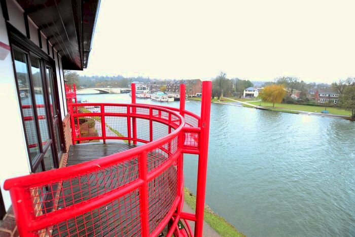 3 Bedroom Flat To Rent In Caversham Wharf, Waterman Place, Reading RG1