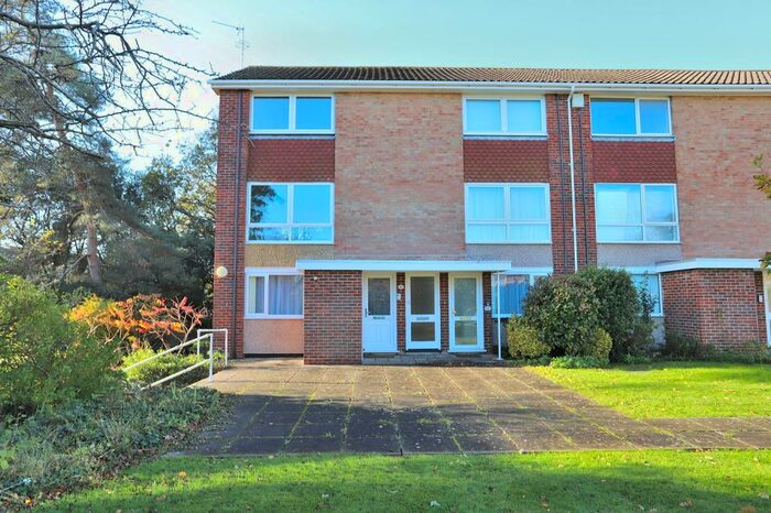 2 Bedroom Maisonette To Rent In Marryat Court, Montagu Road, Highcliffe, Christchurch, Dorset., BH23