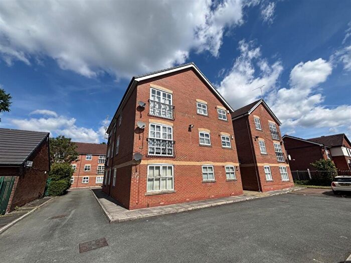 2 Bedroom Flat To Rent In Carrswood Road, Manchester, M23