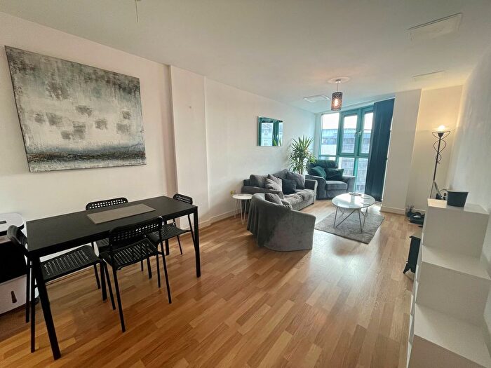 1 Bedroom Flat To Rent In The Crescent, Plymouth, PL1